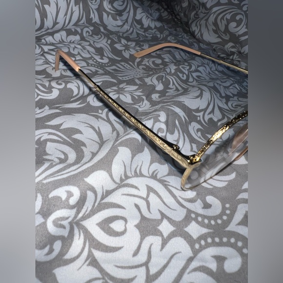 BRAND NEW GOLD GUCCI FRAMES AUTHENTIC NO CASE FAST SHIPPING AS ALWAYS - Picture 8 of 13